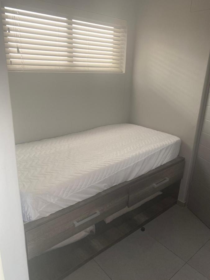 Langstrand Apartment 32, Bay View Suites المظهر الخارجي الصورة